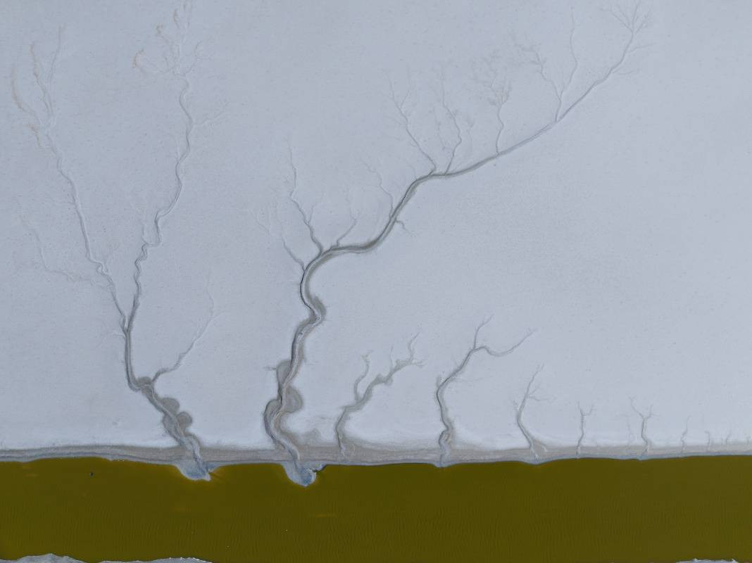 Türkiye'nin gözbebeği göl kuruyor sandalların yerini araçlar aldı. O eski halinden eser yok şimdi - Resim: 4