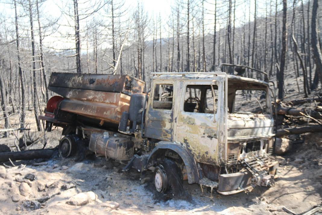 Eskişehir yangınında 10 görevlinin şehit olduğu alan böyle görüntülendi - Resim: 8