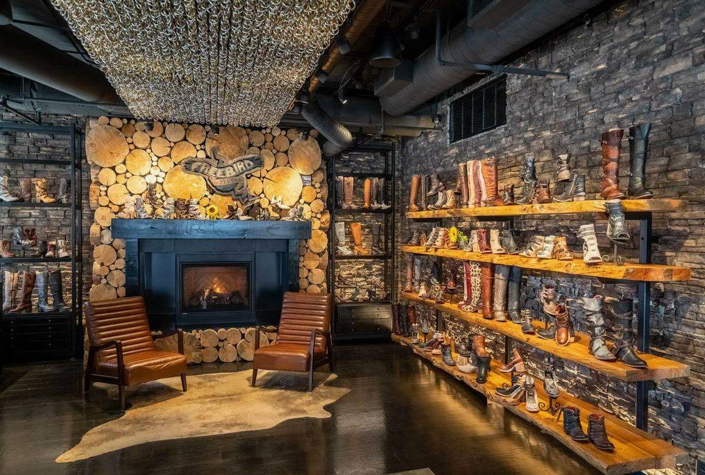 Efsane ayakkabı devi iflasın eşiğinde. Türkiye'de de satılıyor. 20 mağazasından 14'ünü kapatacak - Resim: 6