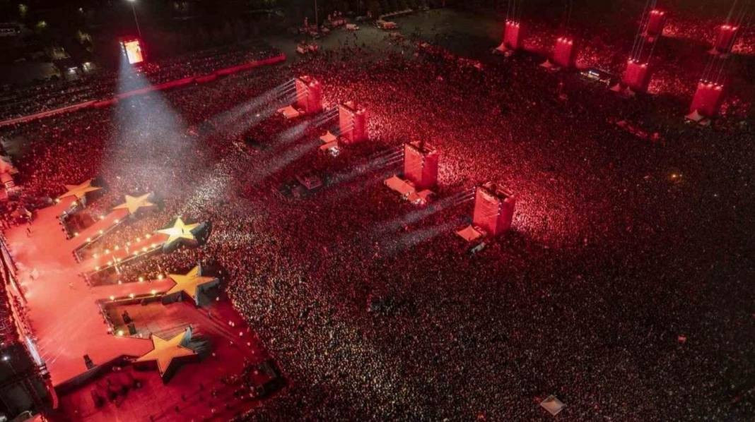 Türkiye'yi domine eden Galatasaray bu sefer Avrupa'yı salladı. Almanya'nın ünlü gazetesi Bild yazdı - Resim: 12