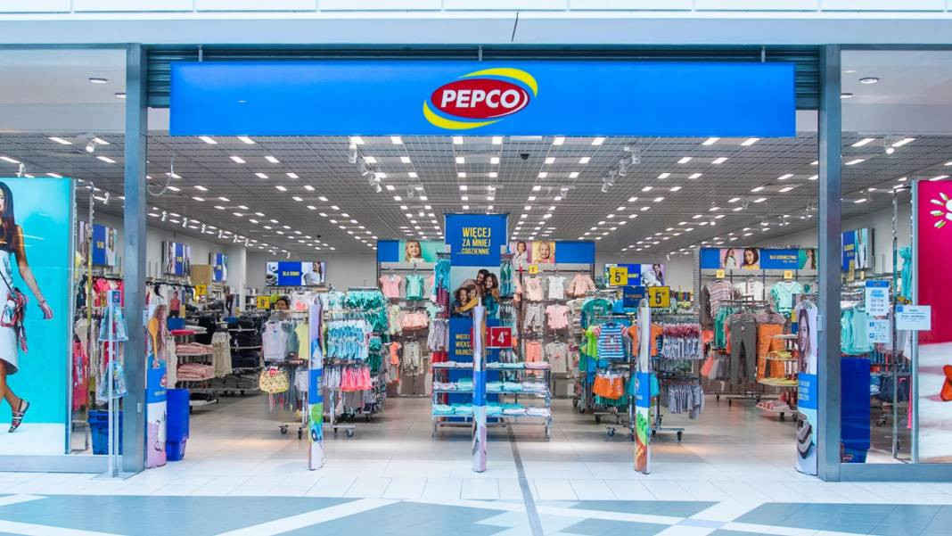 Tekstil devi iflasın pençesinde. Türkiye'de de ürünleri satılıyor. 18 ülkede 4 bin mağazası var - Resim: 8