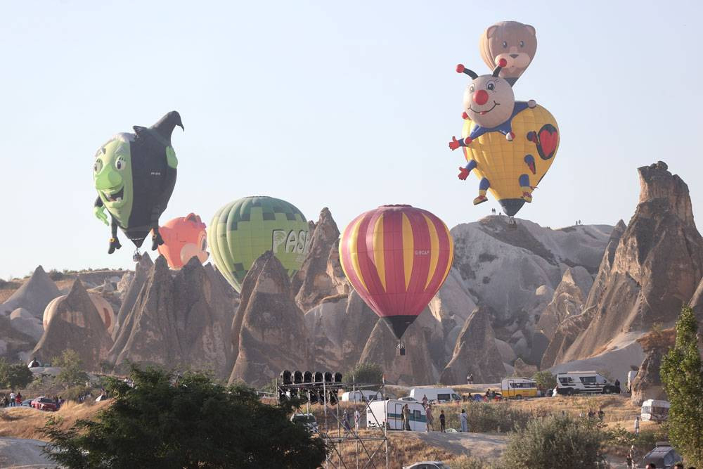 Kapadokya'da görsel şölen! Binlerce kişi izledi - Resim: 11