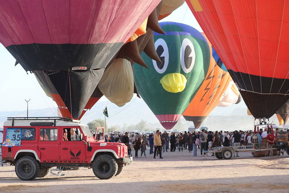 Kapadokya'da görsel şölen! Binlerce kişi izledi - Resim: 4