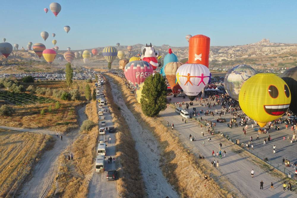 Kapadokya'da görsel şölen! Binlerce kişi izledi - Resim: 17