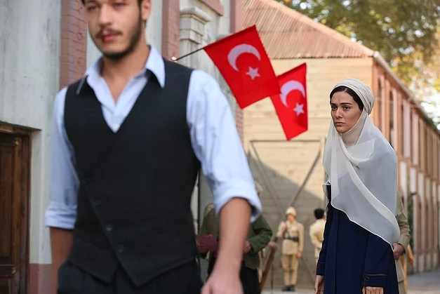 Vatanım Sensin dizisi izleyiciyle buluştu - Resim: 15