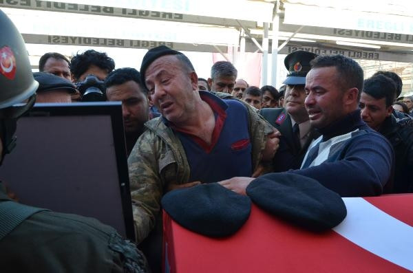 Konyalı şehidi son yolculuğuna 10 bin kişi uğurladı - Resim: 9