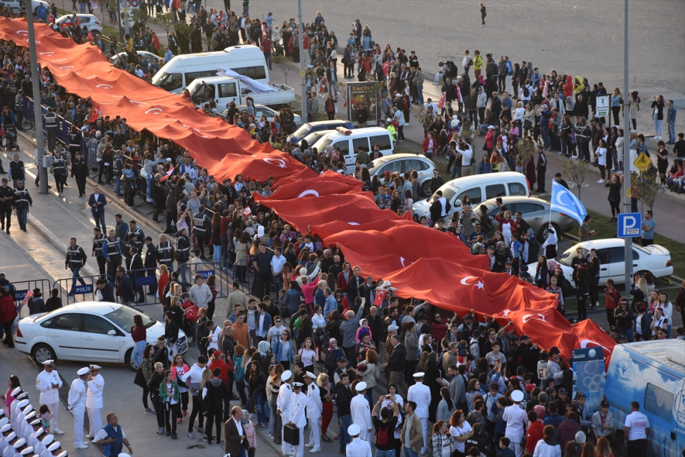 19 Mayıs Samsun'da coşkuyla kutlandı - Resim: 9