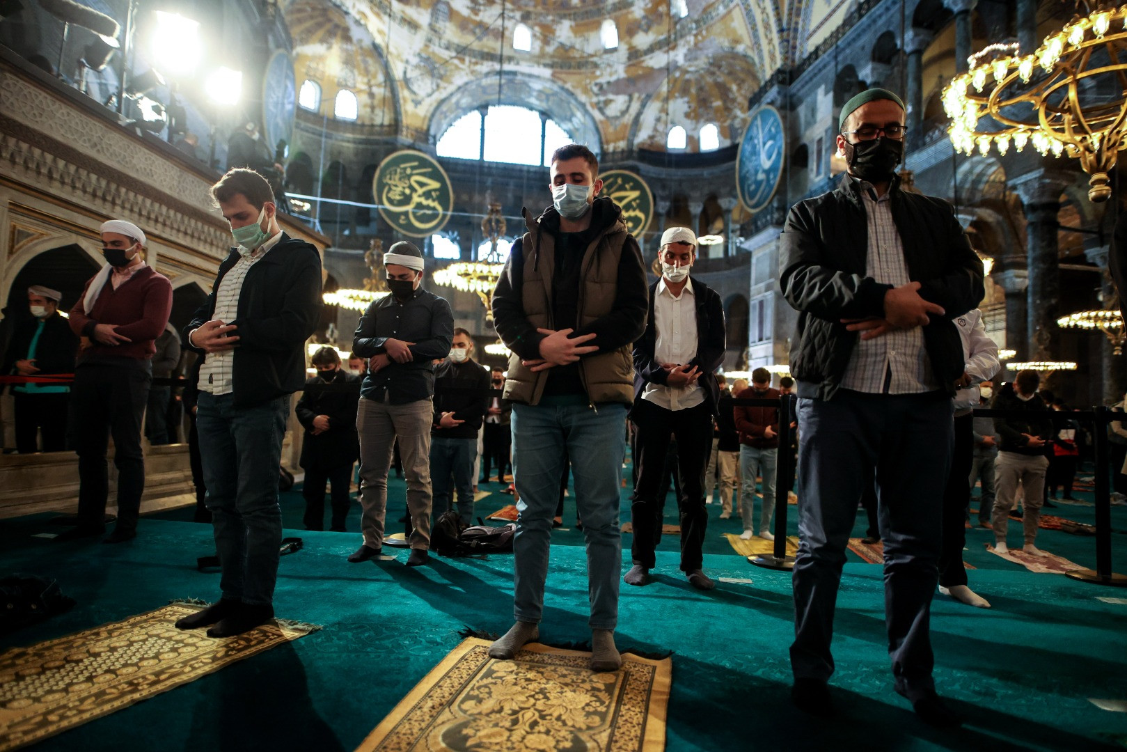 Ayasofya’da 87 yıl sonra ilk bayramı namazı kılındı - Resim: 2