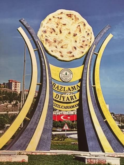 Hala Rönesans girememiş olmamıza neden olan heykeller. İçinden tombul çocuk çıkan karpuz heykeli ne ki - Resim: 6