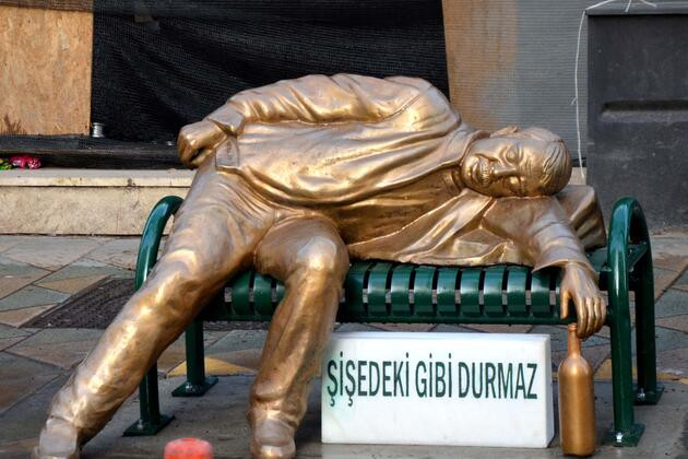 Hala Rönesans girememiş olmamıza neden olan heykeller. İçinden tombul çocuk çıkan karpuz heykeli ne ki - Resim: 22