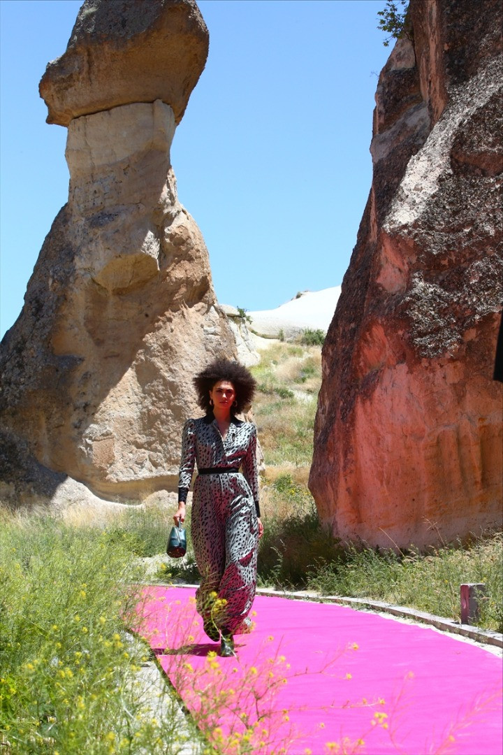 Peribacaları arasında moda defilesi düzenlendi - Resim: 6