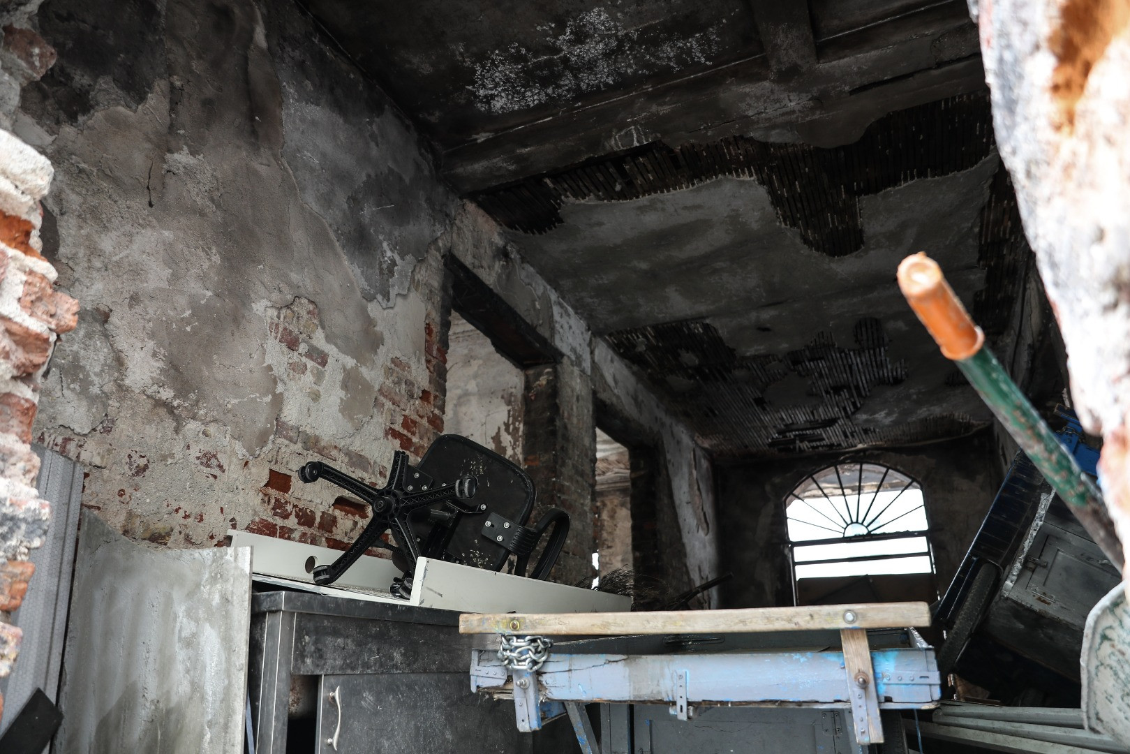 Türk edebiyatının usta ismi Cenap Şahabettin'in evi otopark oldu - Resim: 6