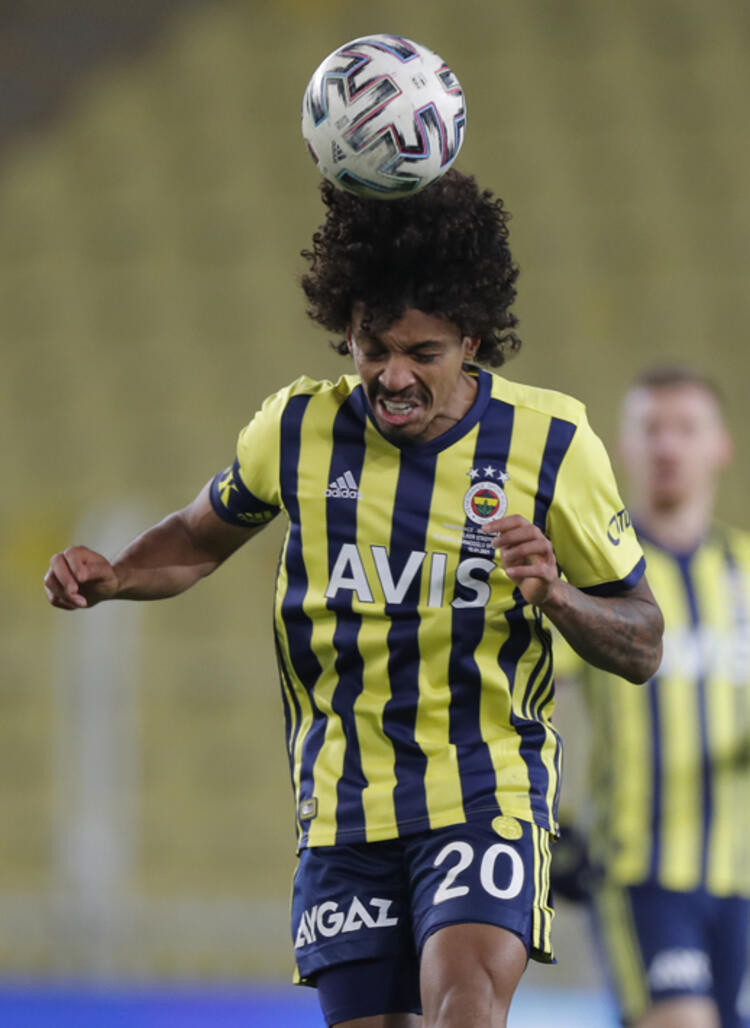 'Tatilini bırak gel' demişti! İki yıldızın biletini kesti - Resim: 4