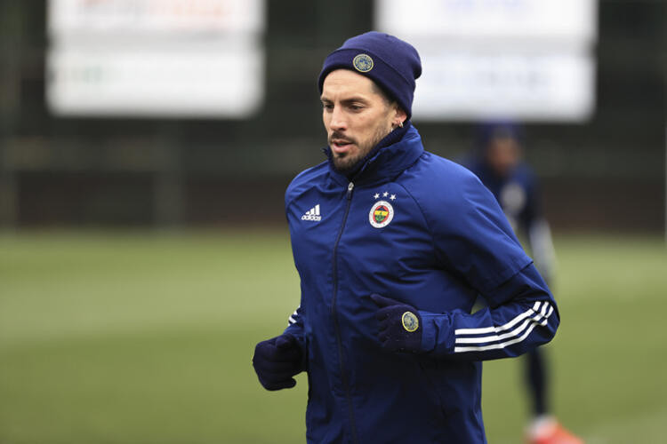 'Tatilini bırak gel' demişti! İki yıldızın biletini kesti - Resim: 10