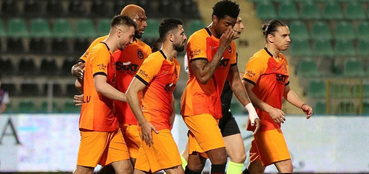 Galatasaray'da yönetim yok hoca yok 4 transfer var! - Resim: 1