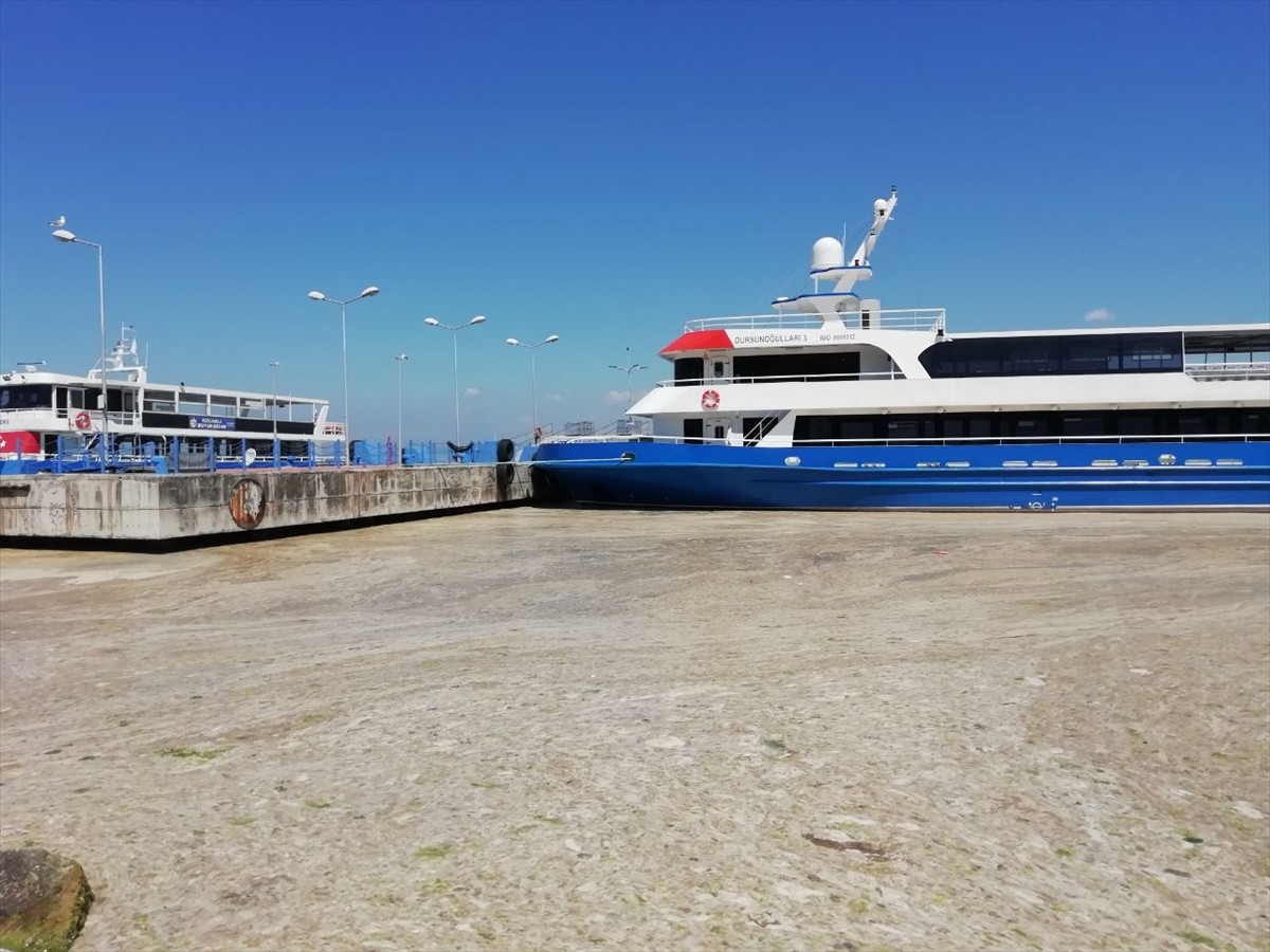 İzmit Körfezi'nde deniz salyası felaketi böyle görüntülendi - Resim: 2