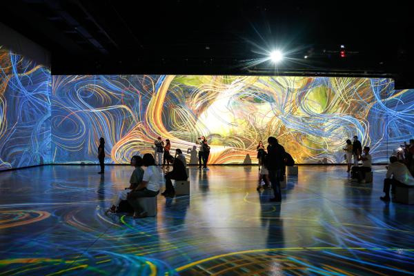 Yapay zeka algoritmalarıyla Van Gogh tablolarının içinde gezildi - Resim: 14