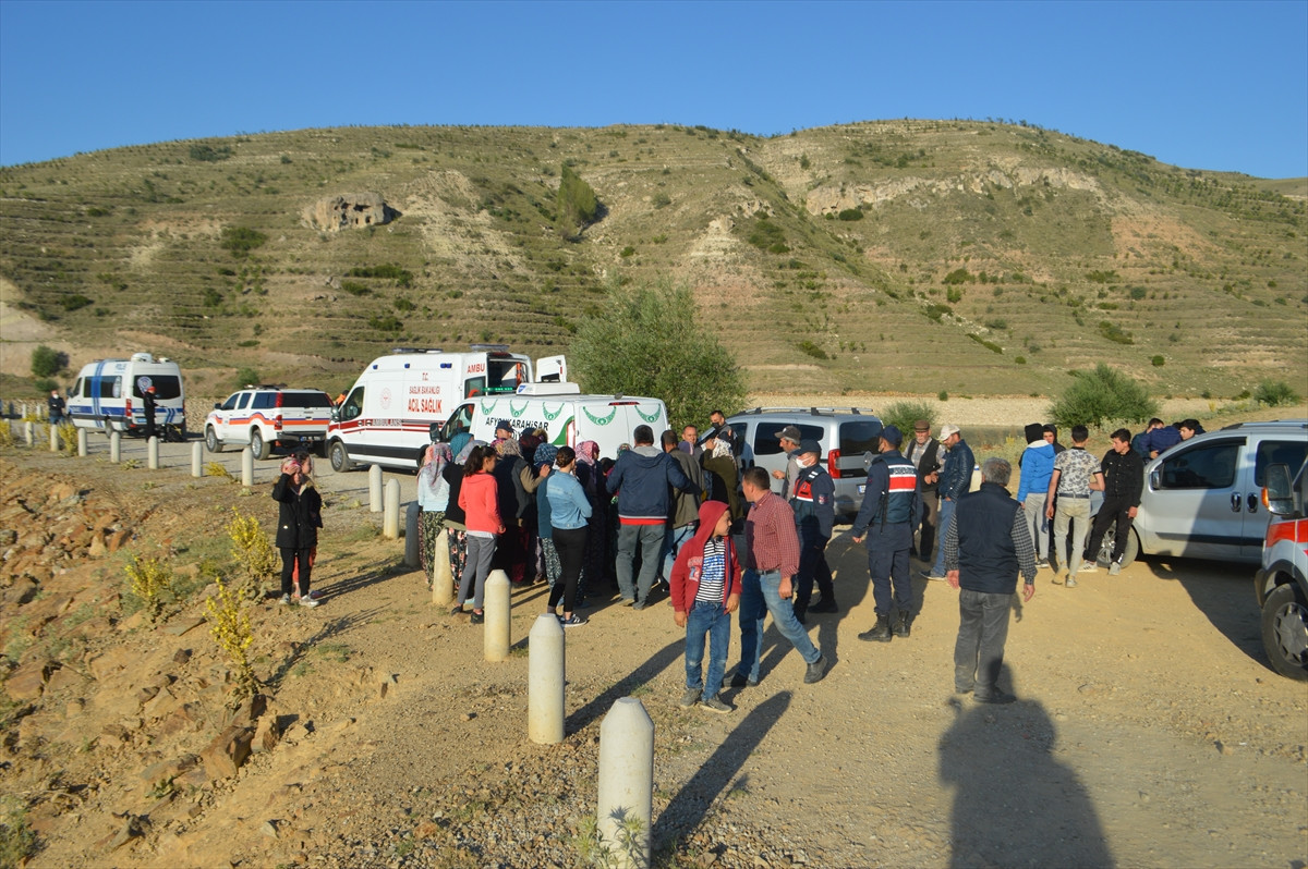 Sulama göletine düşen 2 kardeşin cesedi bulundu - Resim: 5