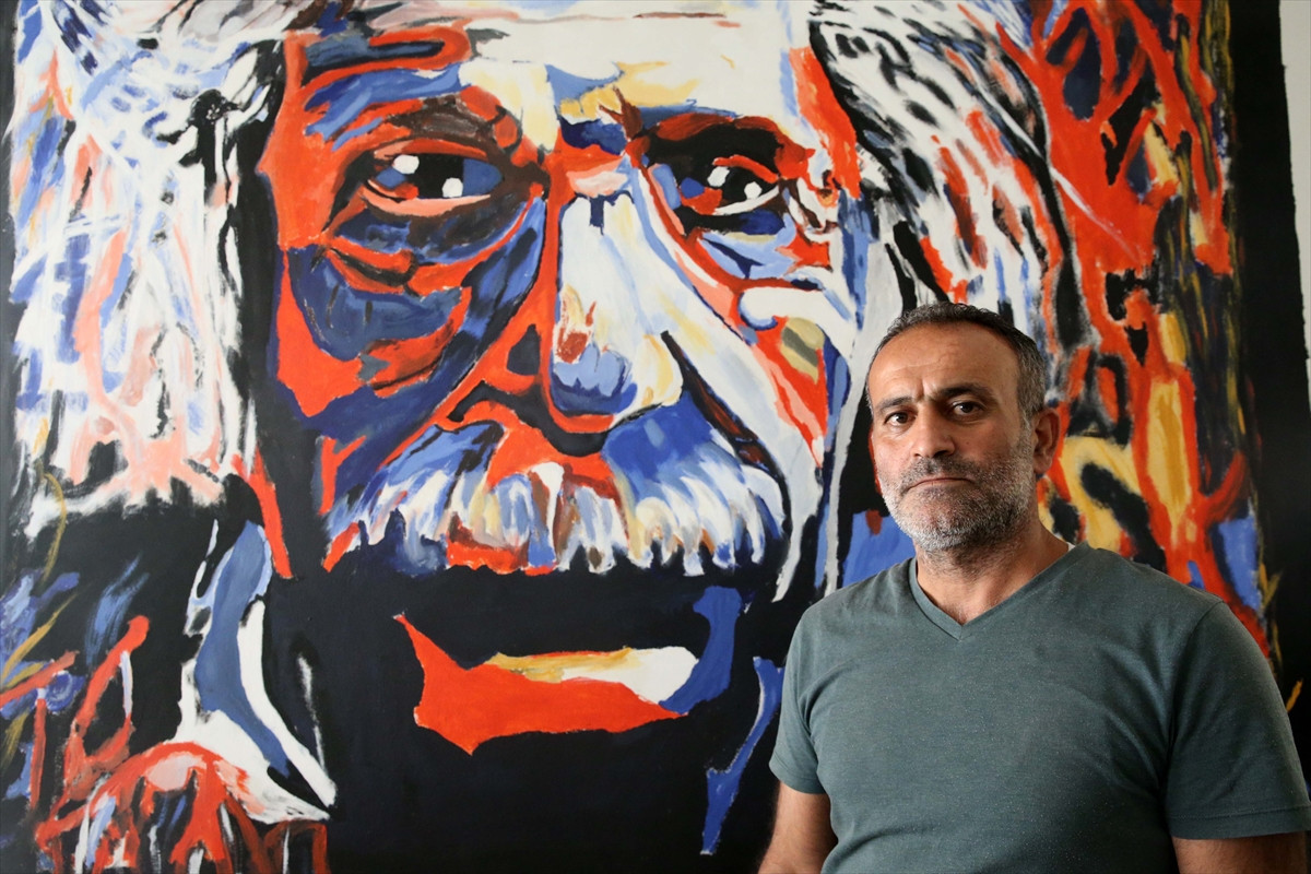 Elektrik ustası gönüllü olarak sınıf duvarlarını renklendiriyor - Resim: 2