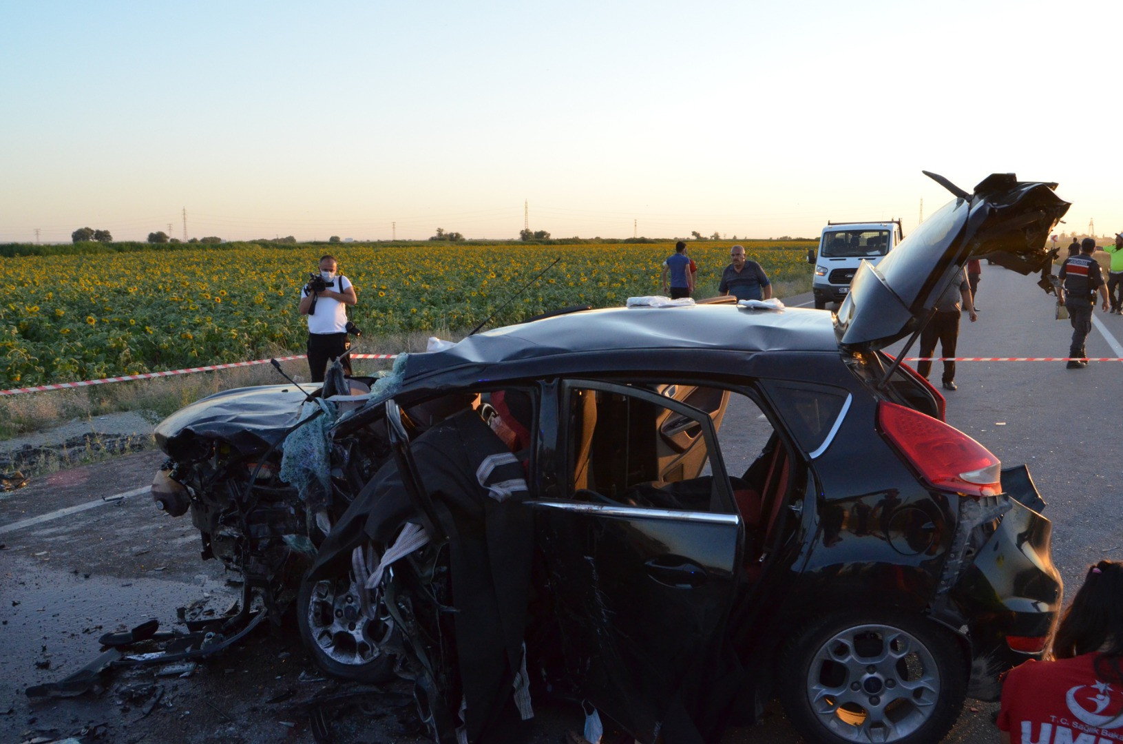 Aksaray'da katliam gibi kaza. Cadde kan gölüne döndü - Resim: 2