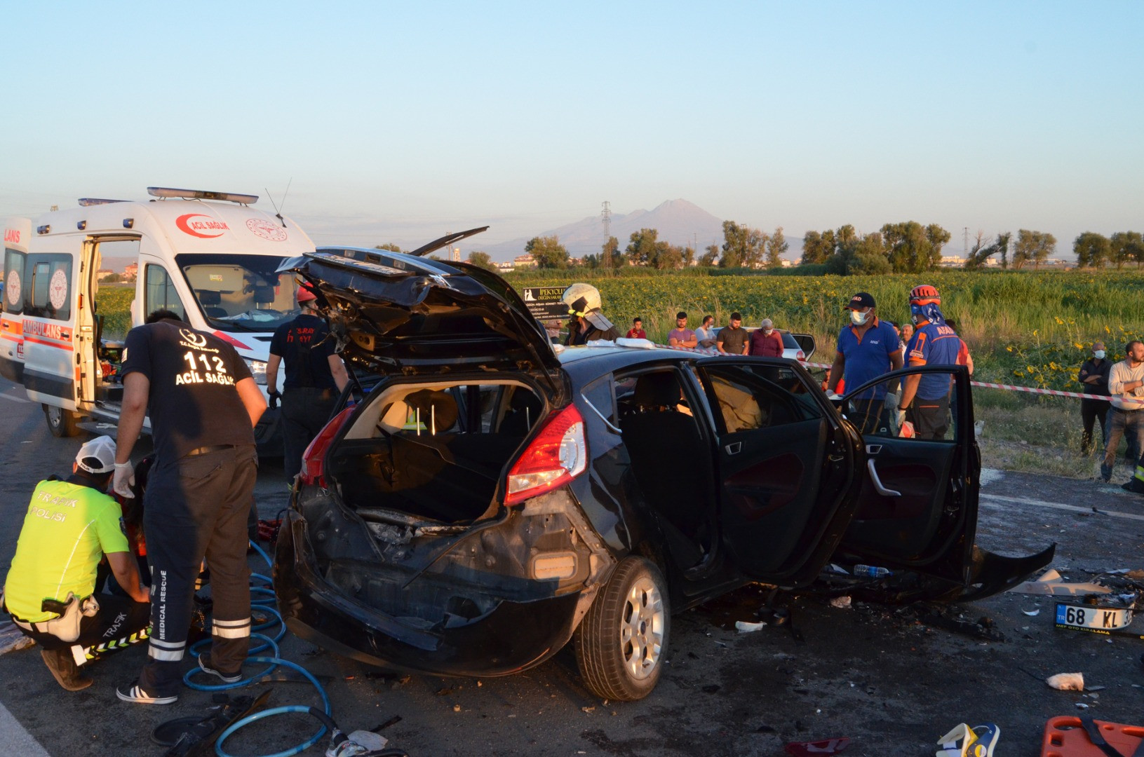 Aksaray'da katliam gibi kaza. Cadde kan gölüne döndü - Resim: 3
