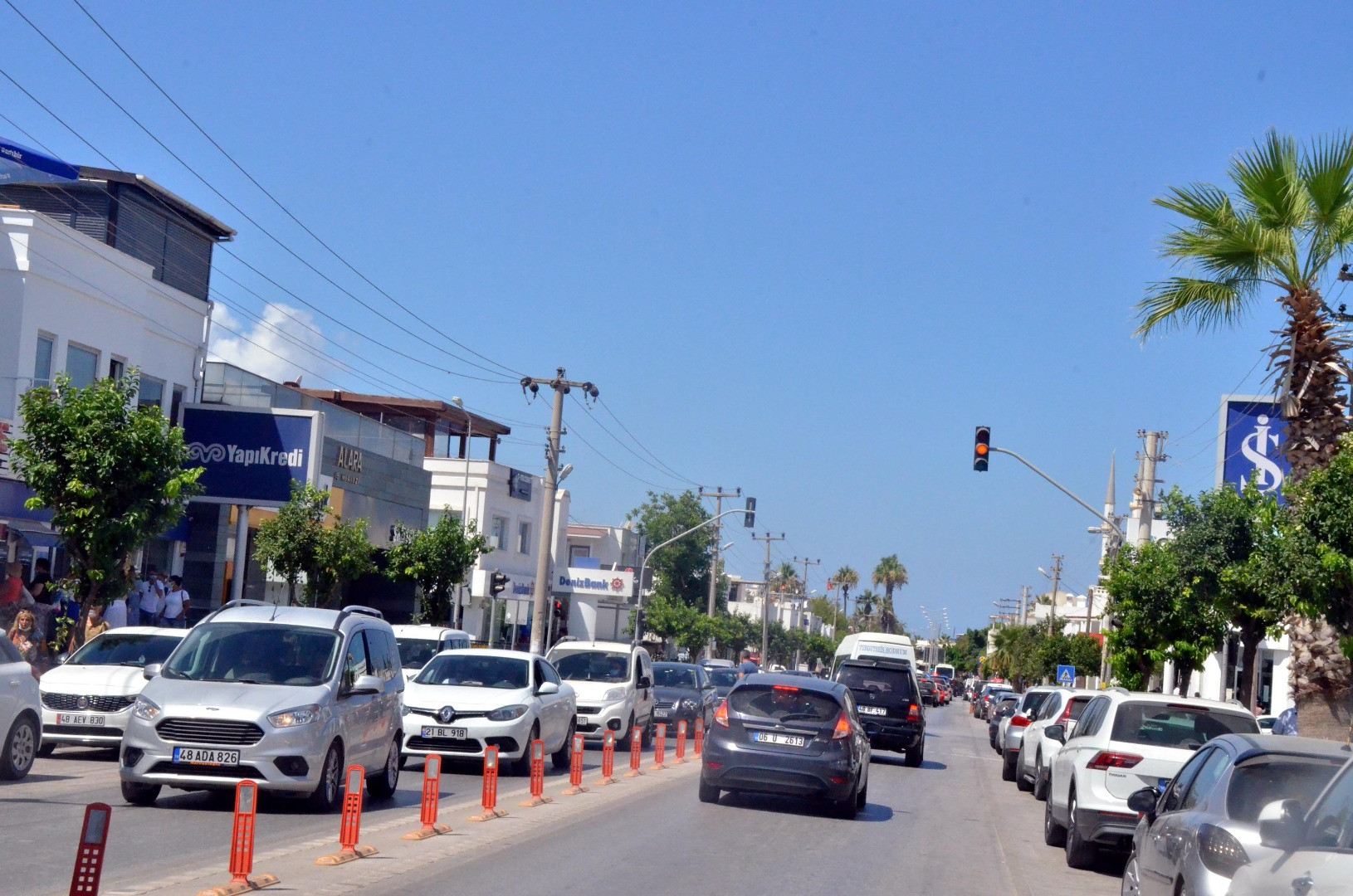 Bodrum'a 1 haftada 140 bin araç giriş yaptı - Resim: 9