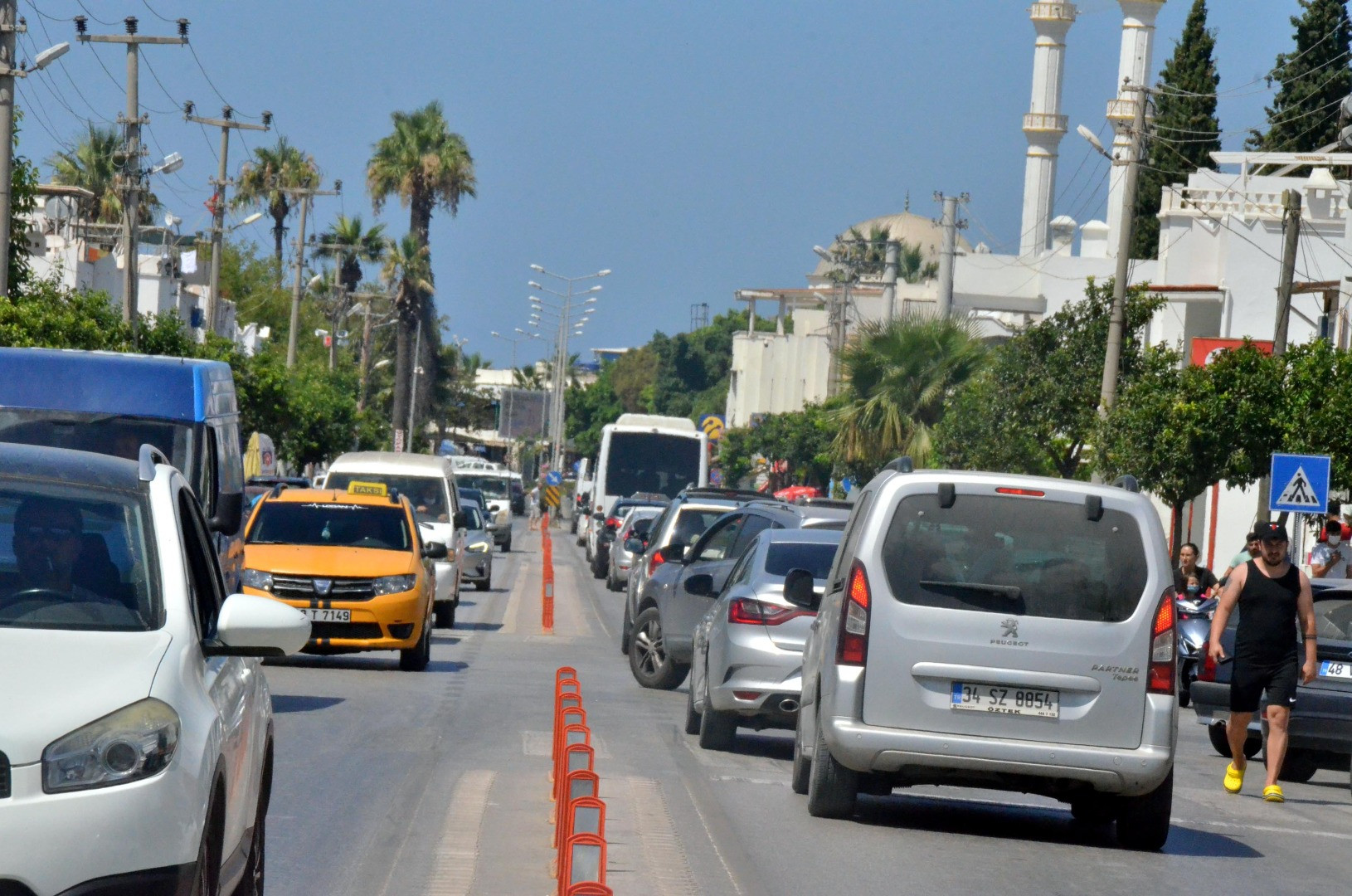 Bodrum'a 1 haftada 140 bin araç giriş yaptı - Resim: 8