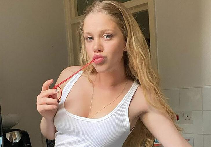 Serel Yereli'den bikini üstü yerine ilginç tercih - Resim: 10