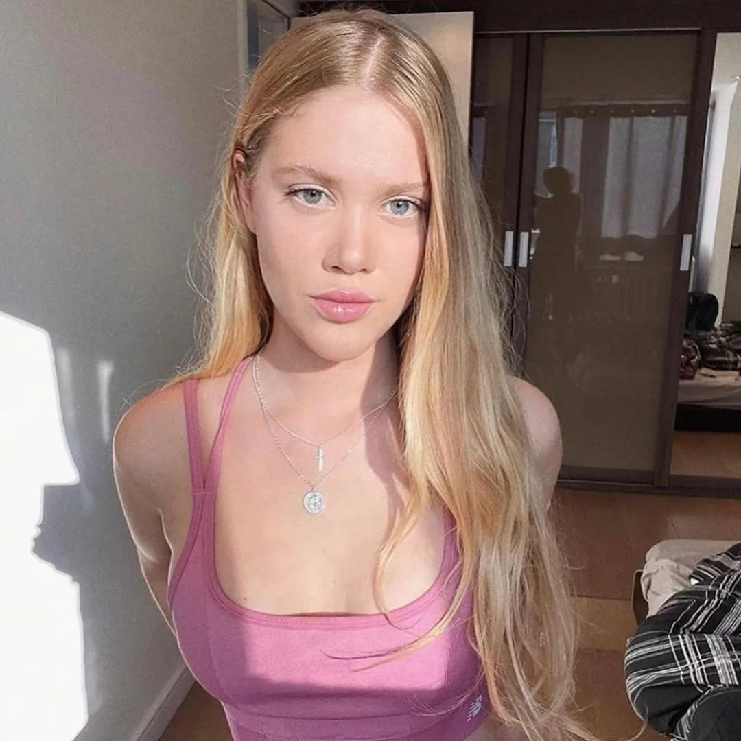 Serel Yereli'den bikini üstü yerine ilginç tercih - Resim: 7