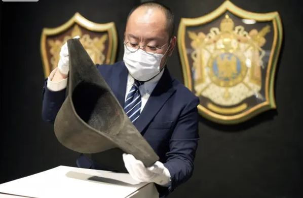 Napolyon Bonapart'ın şapkası açık artırmaya çıkacak - Resim: 1