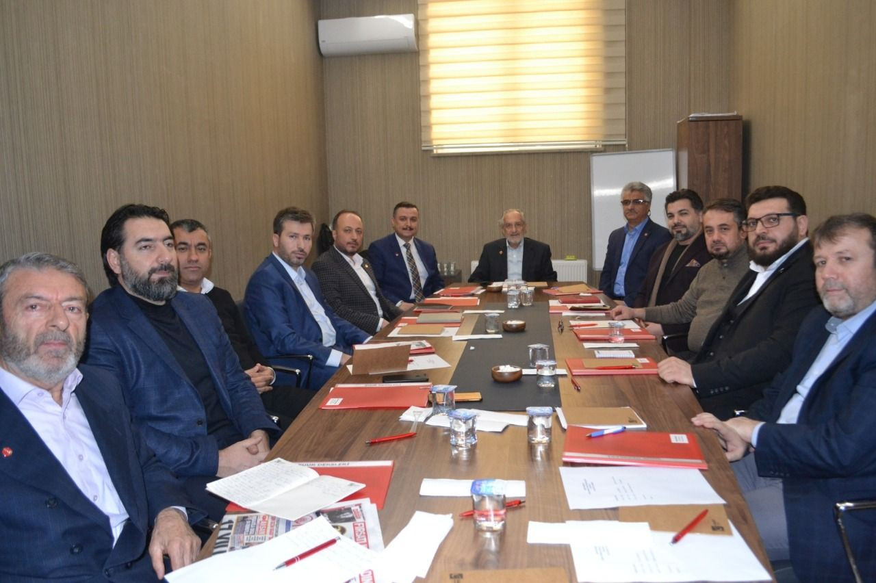 Oğuzhan Asiltürk’ün siyasi serüveni. Erbakan’a en yakın isimlerden biriydi - Resim: 1