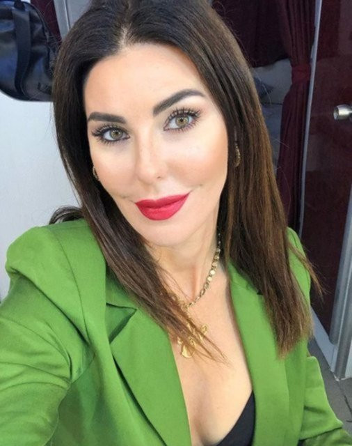 Defne Samyeli: DM yoluyla yürümek nedir - Resim: 5