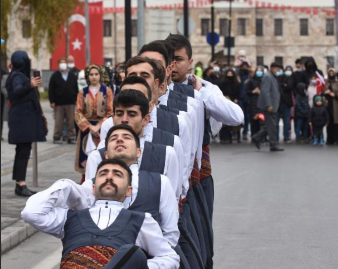 Cumhuriyet'in 98. yılı 81 ilde böyle kutlandı - Resim: 7