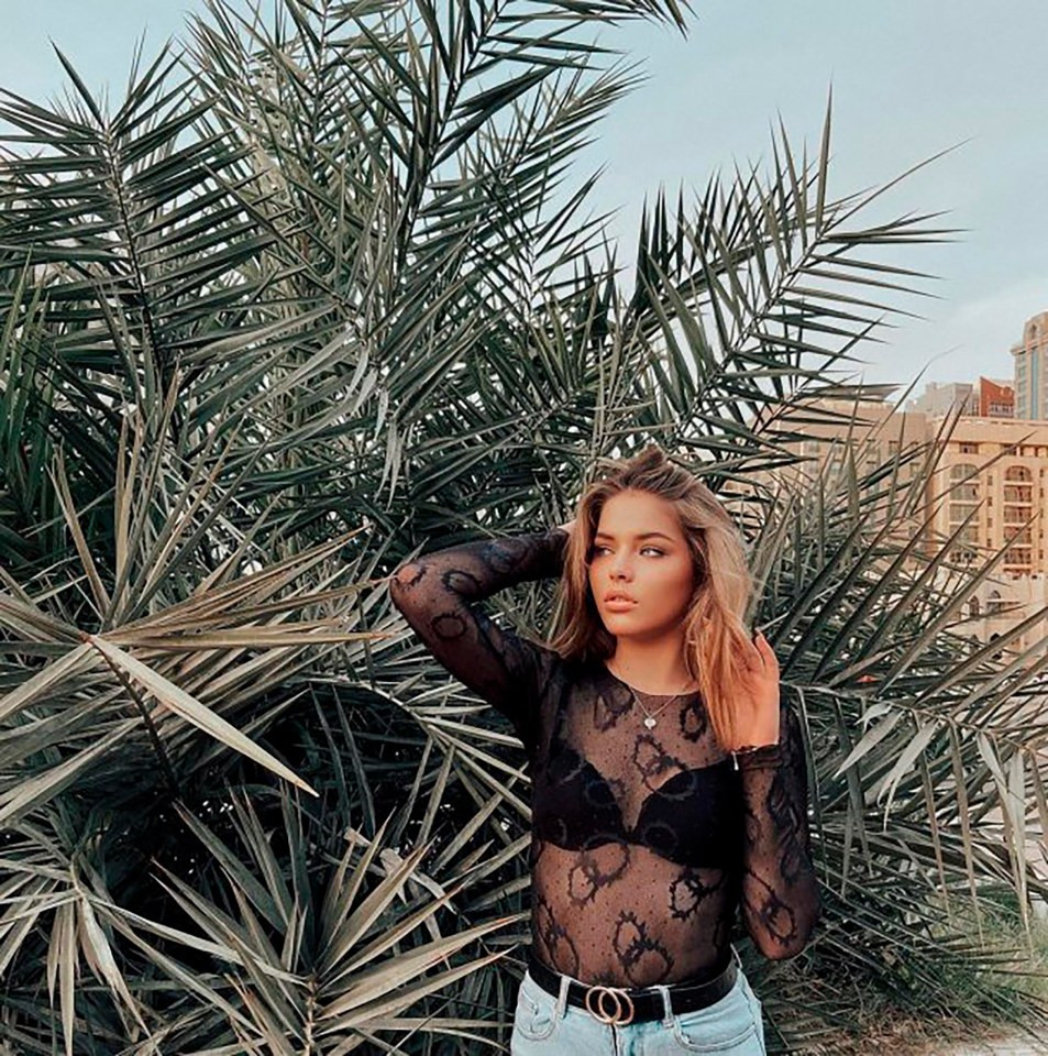 Kızıl Meydan'da kız arkadaşıyla cinsel ilişkiye girdi - Resim: 9