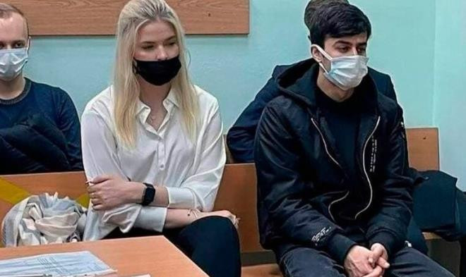 Kızıl Meydan'da kız arkadaşıyla cinsel ilişkiye girdi - Resim: 1