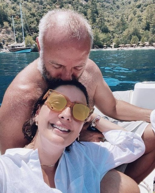 Bergüzar Korel'den doğumdan sonra ilk paylaşım - Resim: 4