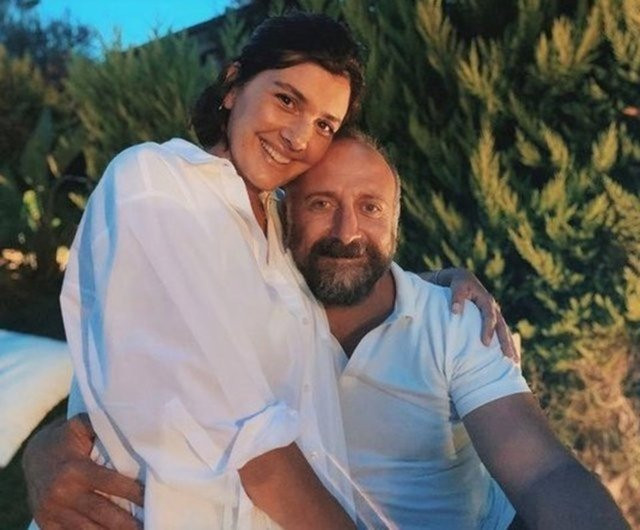 Bergüzar Korel'den doğumdan sonra ilk paylaşım - Resim: 6