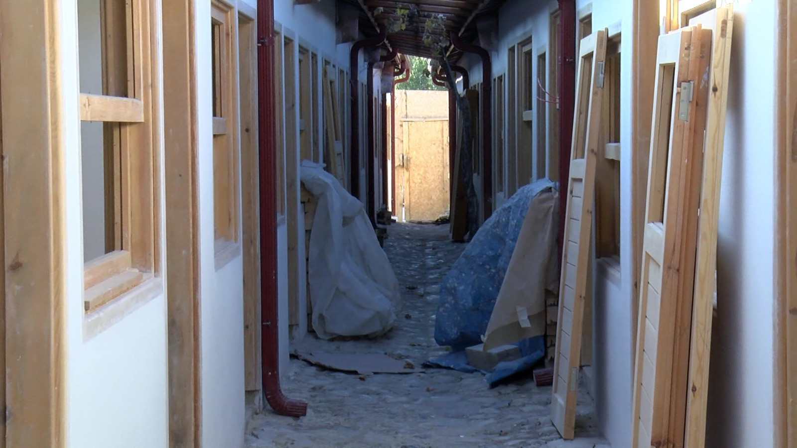 ‘Dünyanın en dar sokağı’ açılıyor. Tıklım tıklım olacak - Resim: 7