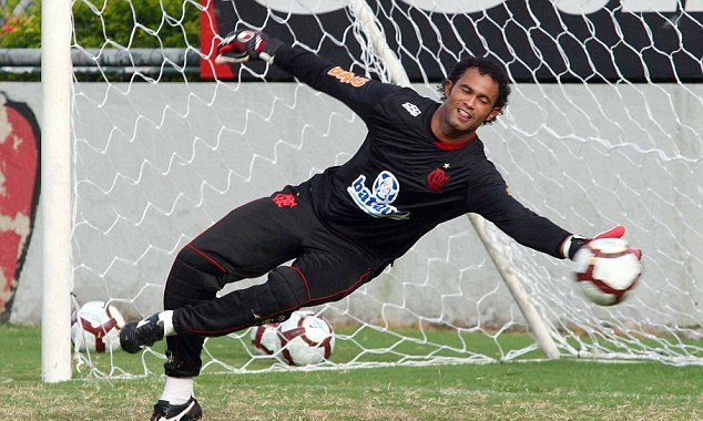 Son paylaşımı herkesi ayağa kaldırdı! Ünlü kaleci sevgilisini öldürüp köpeklere yedirmişti… - Resim: 16