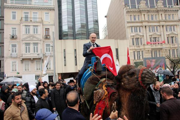 İstanbul'da develi protesto. Görenler gözlerine inanamadı - Resim: 8