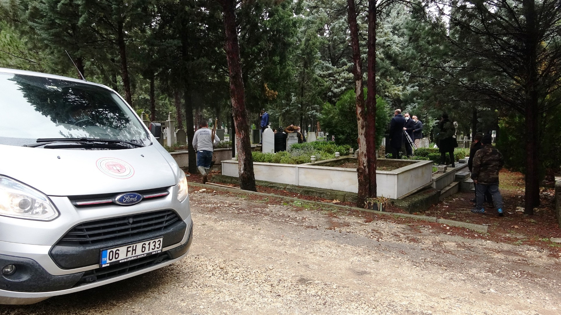 Babalık davasında ünlü tekstilci Ahmet Necati Yılmaz’ın mezarı açıldı - Resim: 3