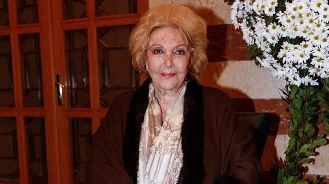 Sanat dünyası büyük kayıplar verdi! İşte 2021 yılında vefat eden ünlüler - Resim: 15