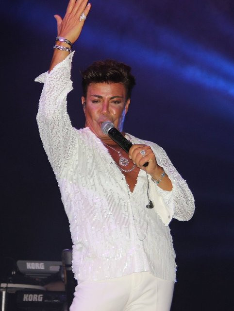 Yılbaşında hangi sanatçı nerede sahne alacak? İşte isim isim o liste - Resim: 23