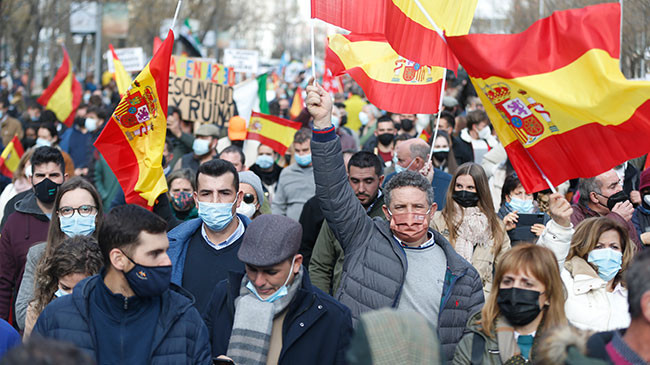 Çiftçiler hükümete isyan etti! Traktörünü, atını alan meydana indi - Resim: 6