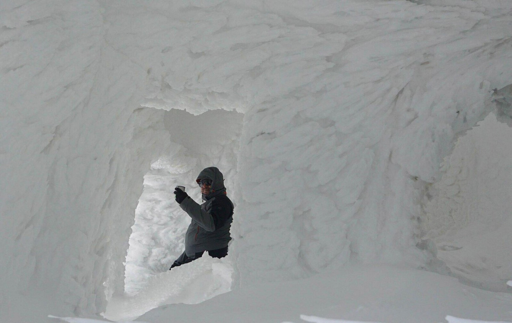 Sandras Dağı'nın zirvesinde taş barınak buz tuttu - Resim: 2