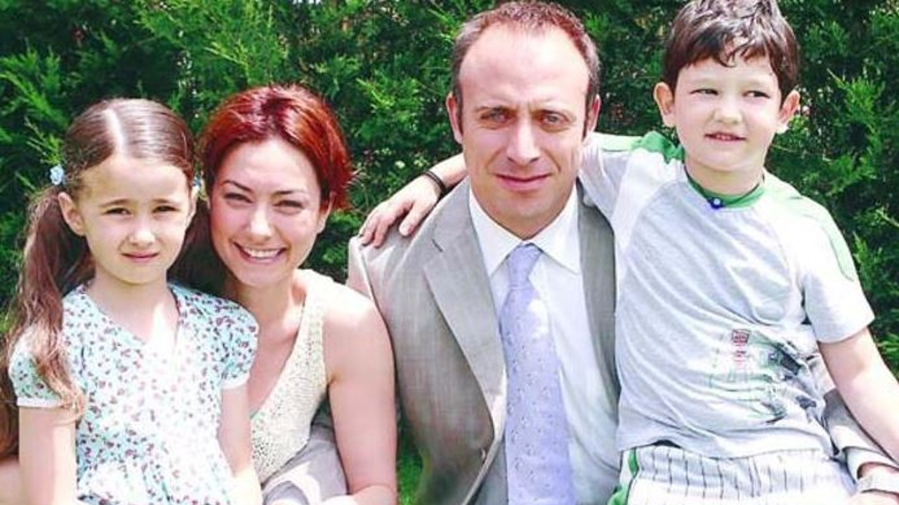 Yayınlandıkları dönem herkesi televizyona kilitleyen 15 nostaljik Türk dizisi - Resim: 17