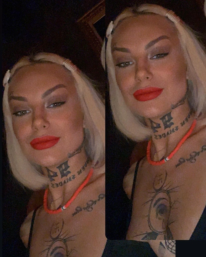 Dövmeleri için göğüs dekolteli giyiniyor! - Resim: 2