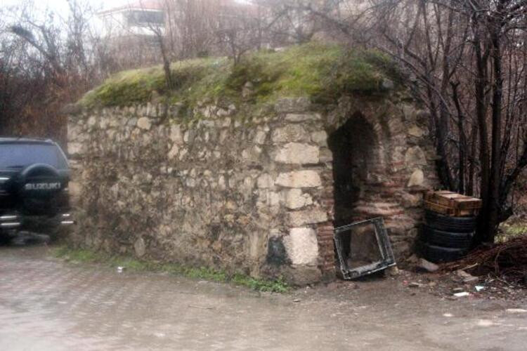 622 yıllık hamam ardiye oldu - Resim: 4