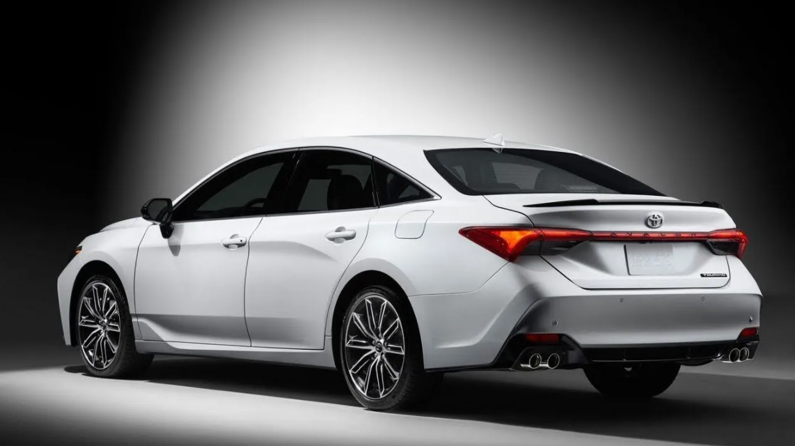 Yeni Toyota Crown Crossover Avalon'u tahtından edebilir! - Resim: 1
