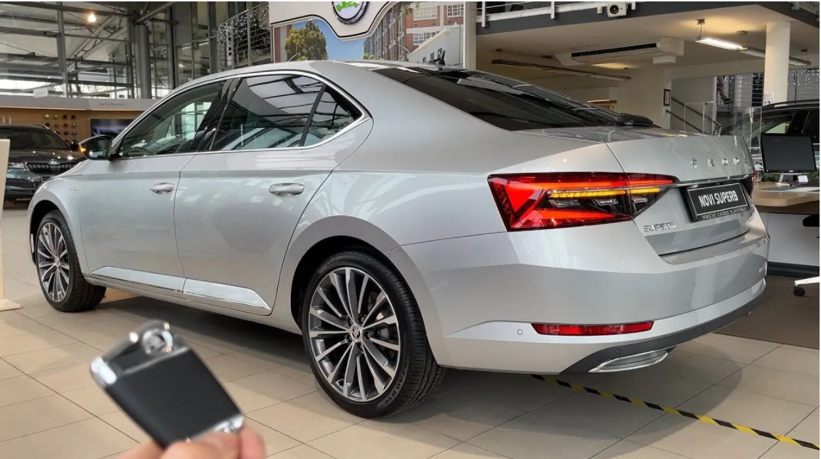 Bu fiyata Skoda Superb'i kaçırmayın! İndirim sadece 15 gün geçerli... - Resim: 8